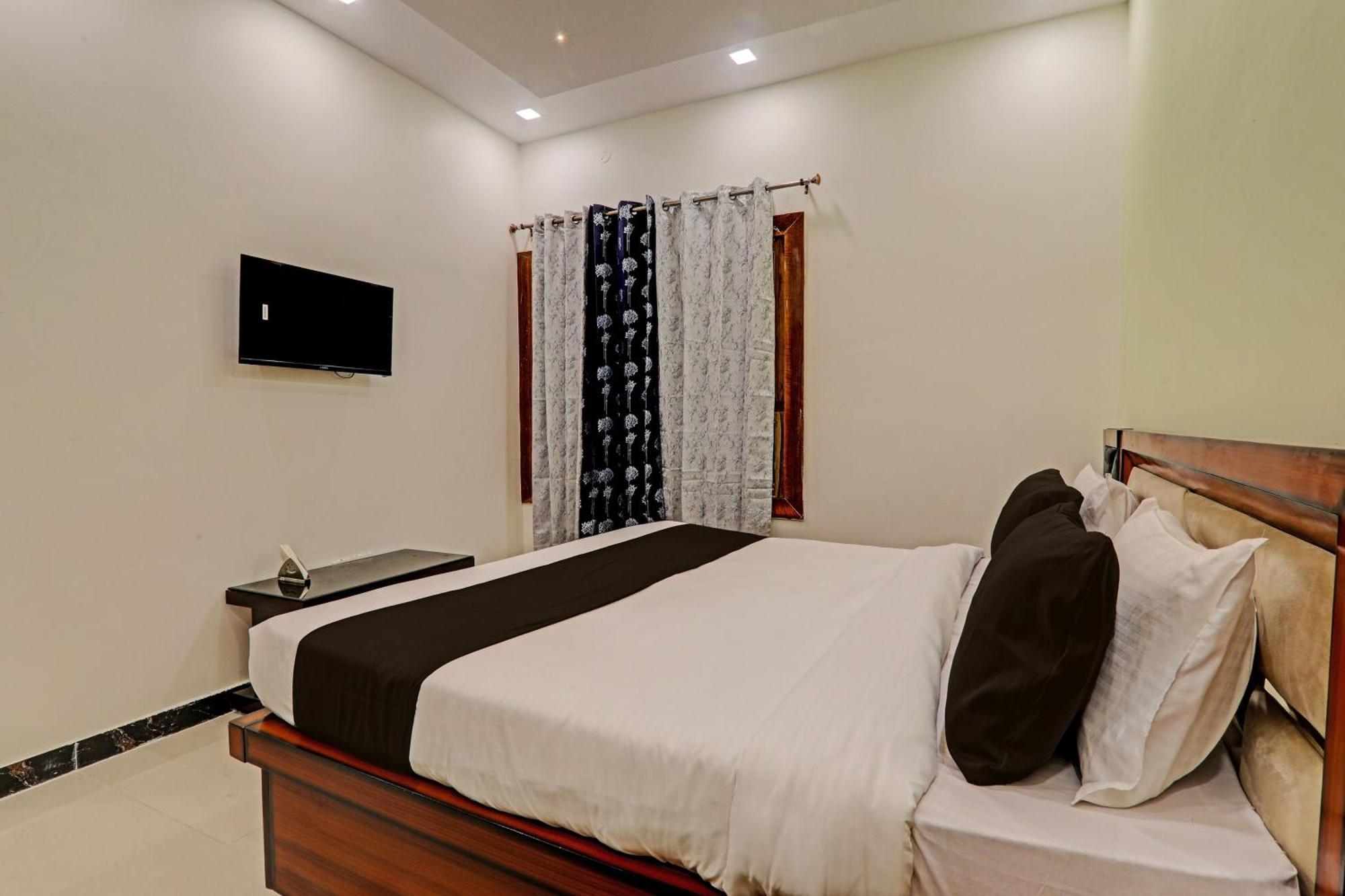 Hotel O Awadh International Bela Pratapgarh エクステリア 写真