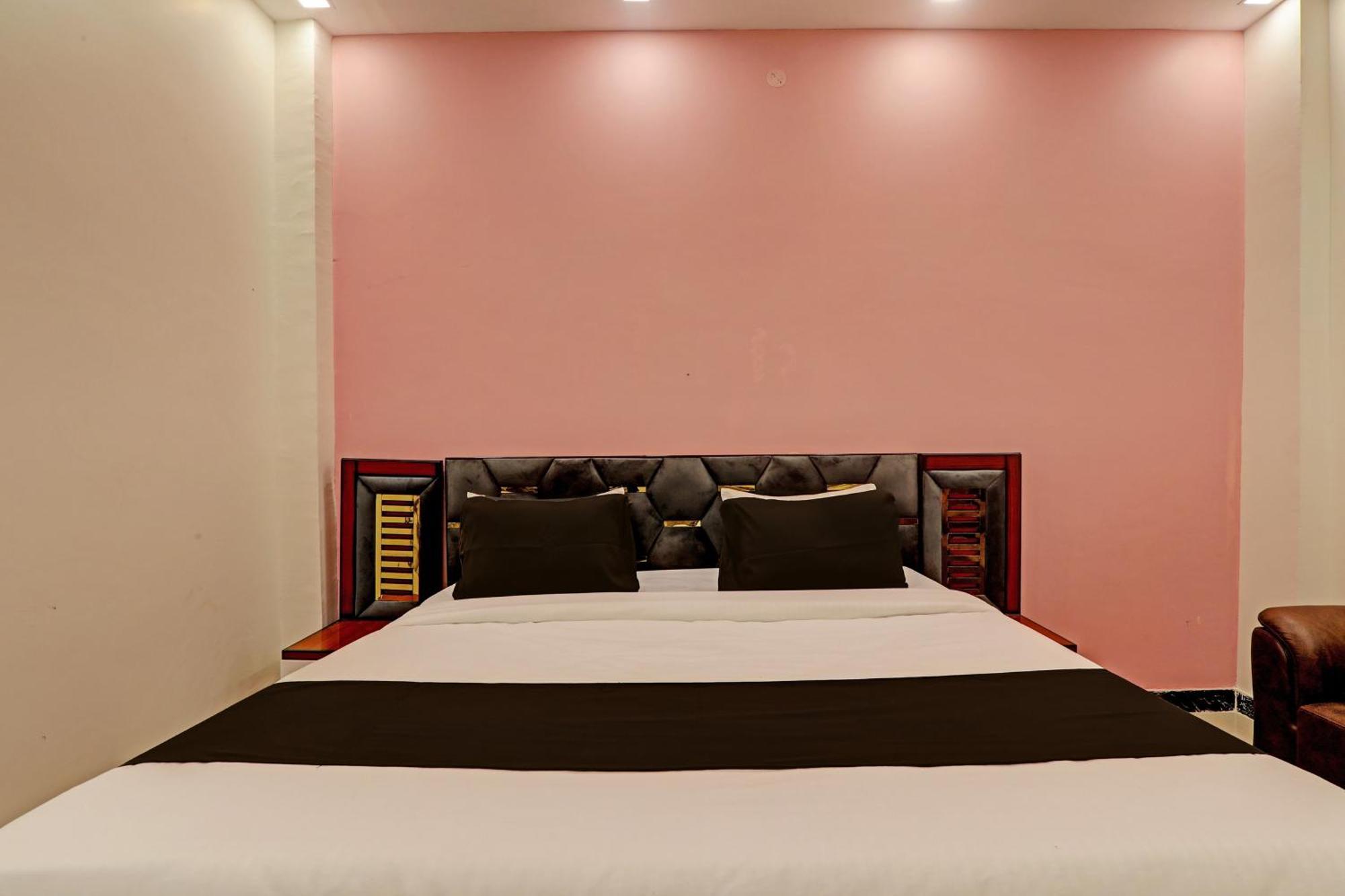 Hotel O Awadh International Bela Pratapgarh エクステリア 写真