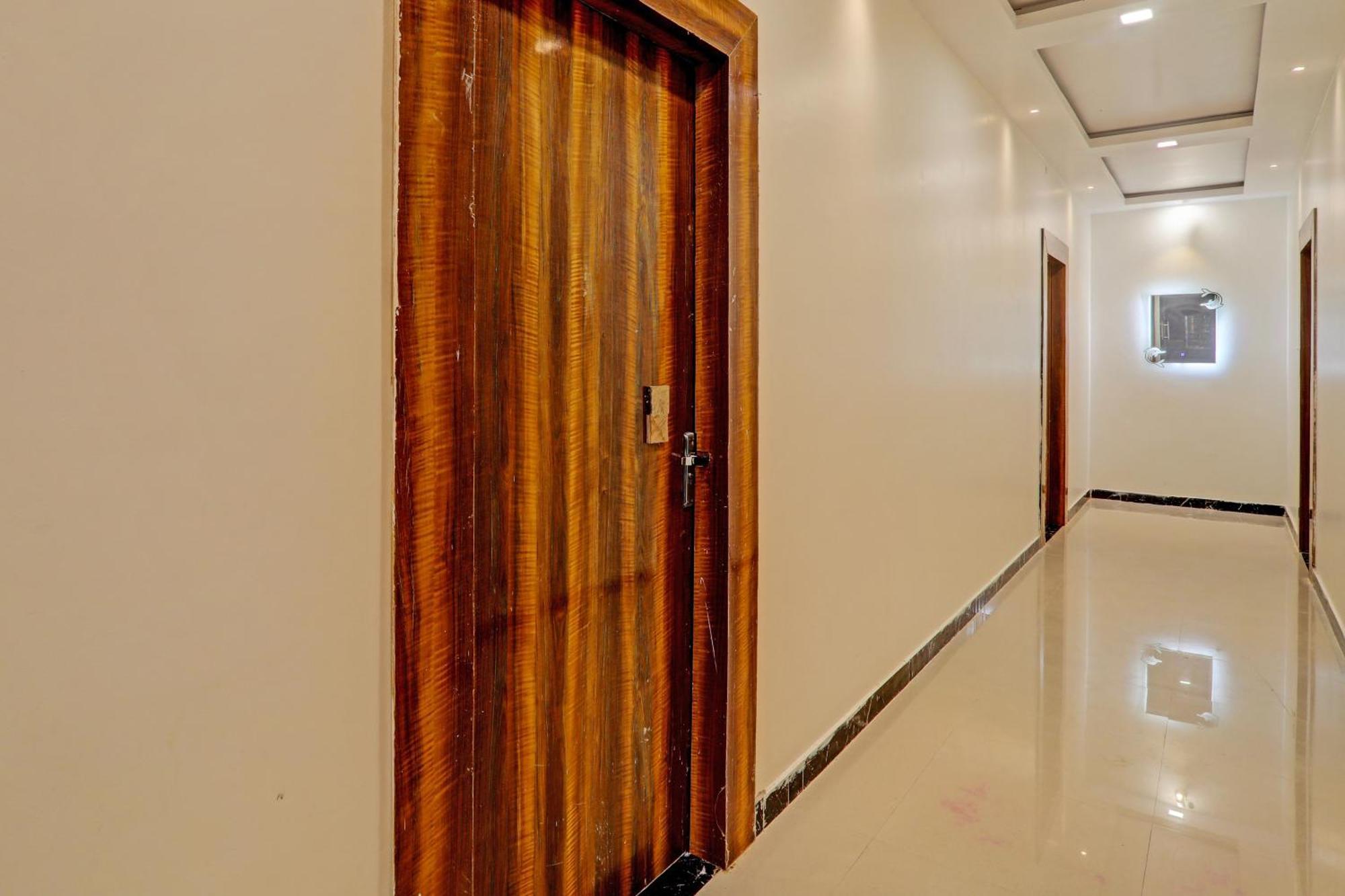 Hotel O Awadh International Bela Pratapgarh エクステリア 写真